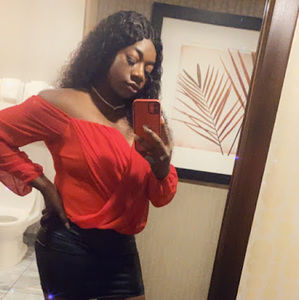 Meet your Posher, Alexus